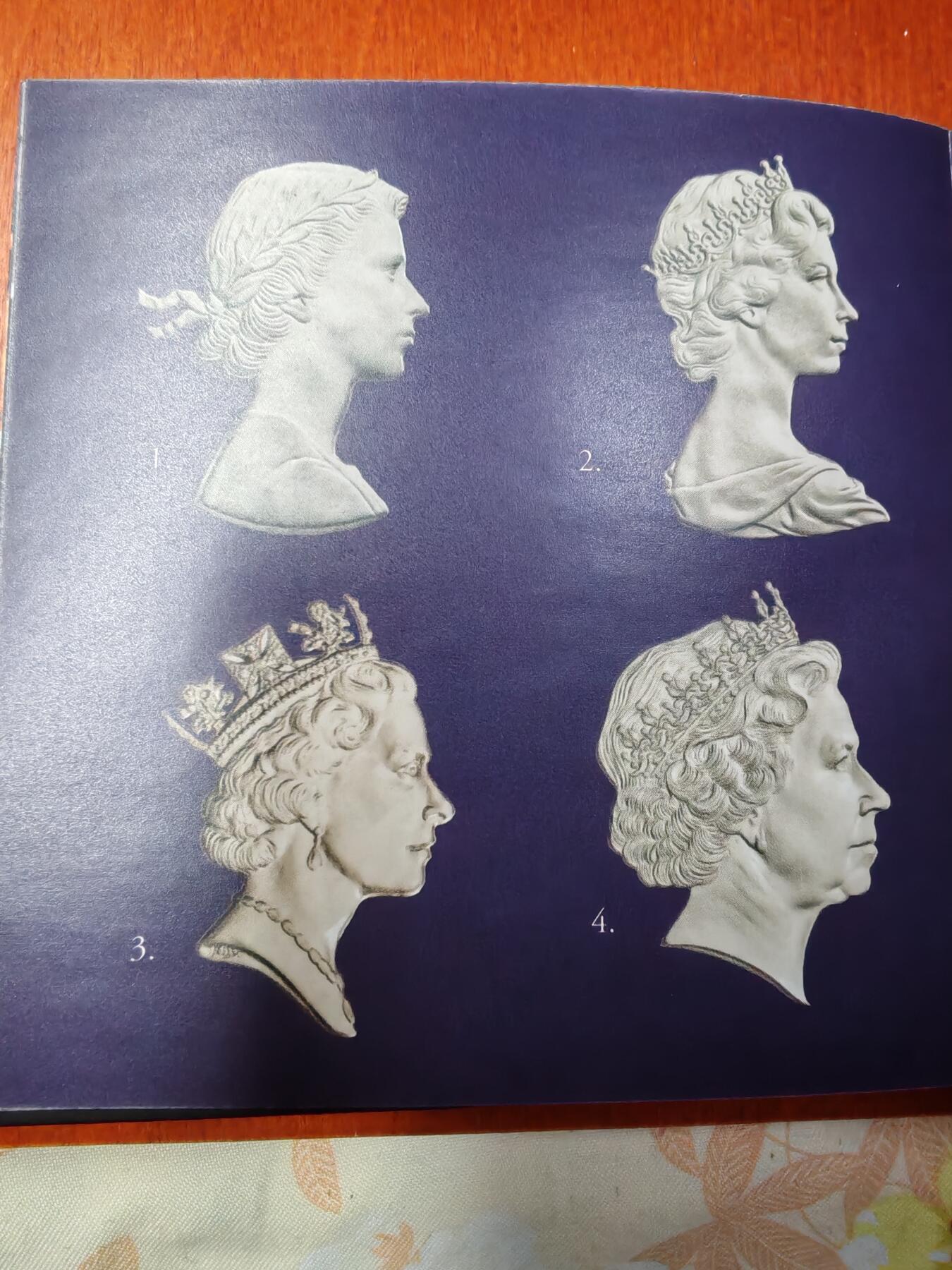 长老汇龙年精选第二十六场拍卖 2022英国女王逝世50便士精制银币，盒证全，英国钱币首次出现查尔斯三世作为国王的肖像