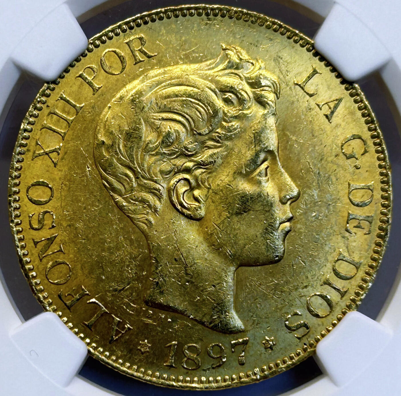 【Blue Auction】✨世界纸币精拍第532期【精】     【原铸币 非后期重铸版本】西班牙 波旁王朝阿方索十三世国王孩童时期肖像 1897年100比塞塔   32克左右大金币 NGC AU58（曾是PCGS MS61换壳）底板光度佳 