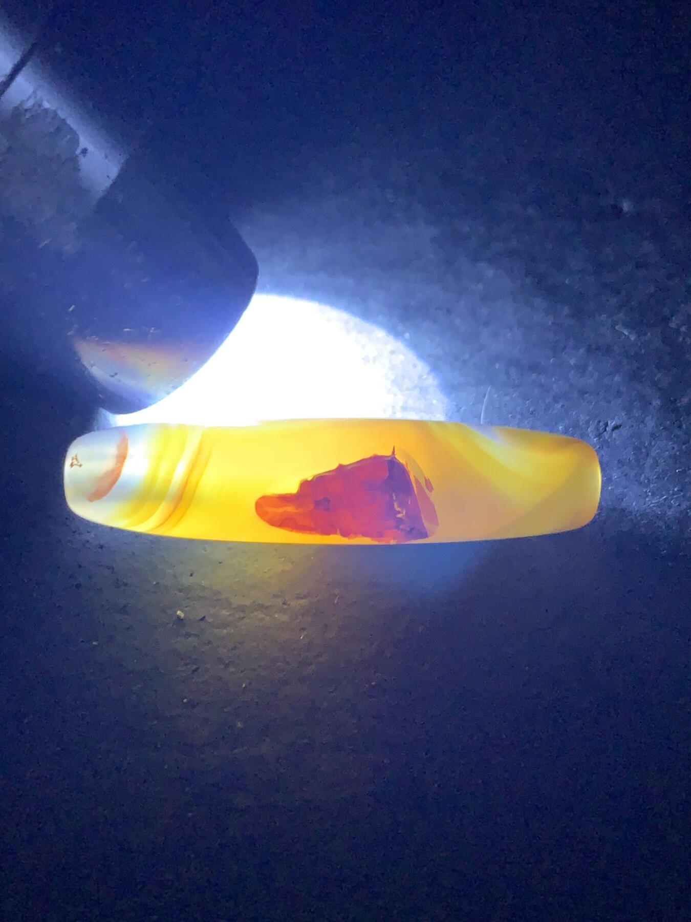 精美亚光高玉化缠丝玛瑙手工雕刻福字桶珠一颗