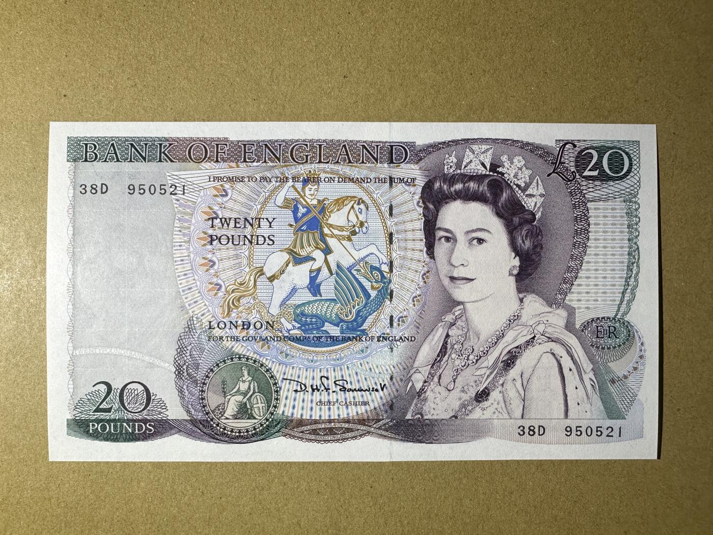 《张总收藏》164期-周日外币超精品 英格兰20镑 UNC- D序列 局部荧光 无47