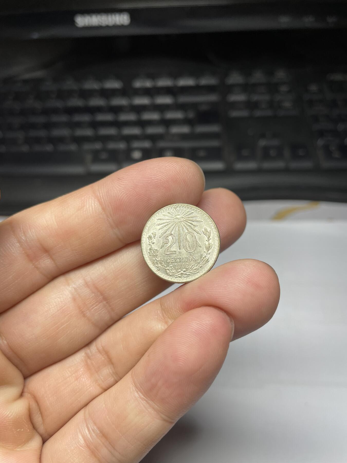 每日一拍，2024年集古藏今外币拍卖第十三期-第8场—（总第128拍），可以寄存60天，满160元包邮。 1942年墨西哥20分银币