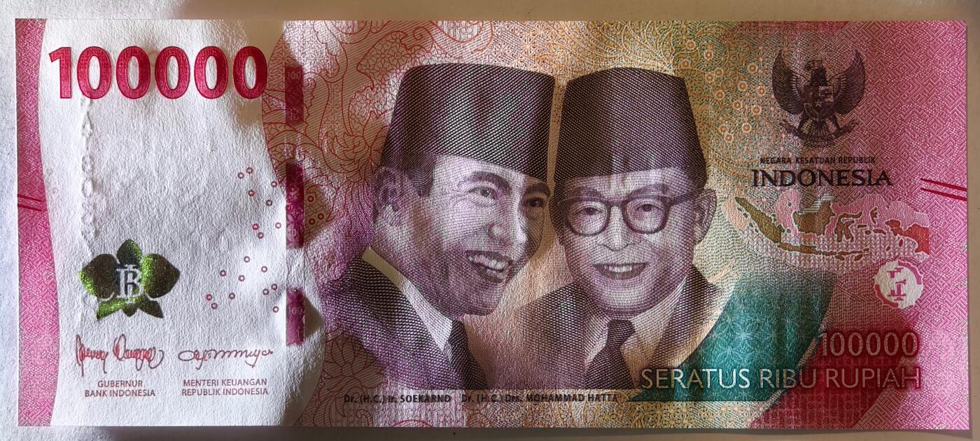 紫瑗钱币——第413期——纸币场 印度尼西亚 2022年 苏加诺和穆罕默德·哈达 100000卢比 UNC