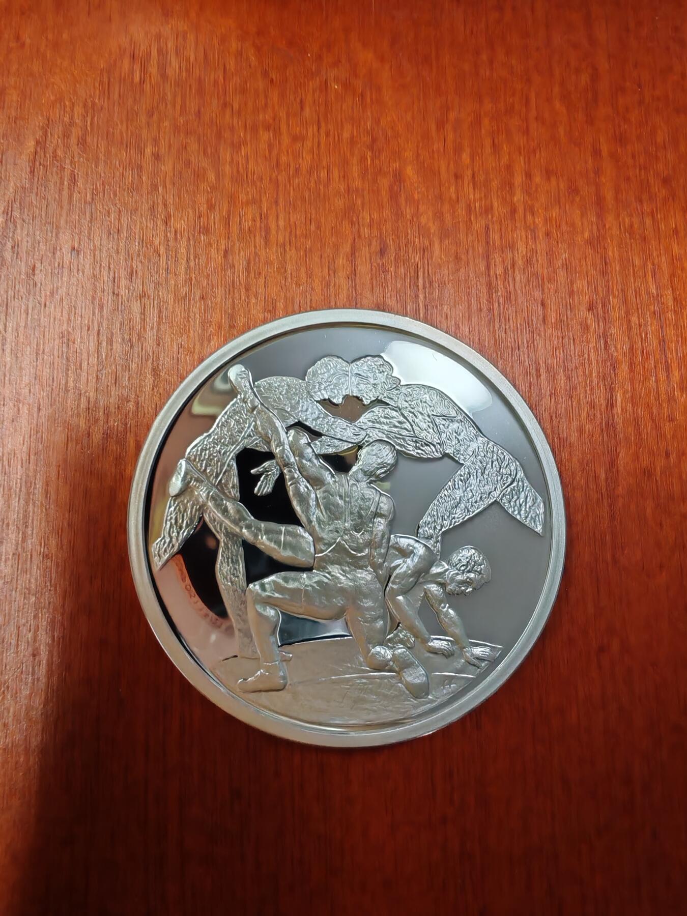 长老汇龙年精选第二十七场拍卖 2004希腊雅典奥运会摔跤10欧元精制银币，34克925银，6.8万枚