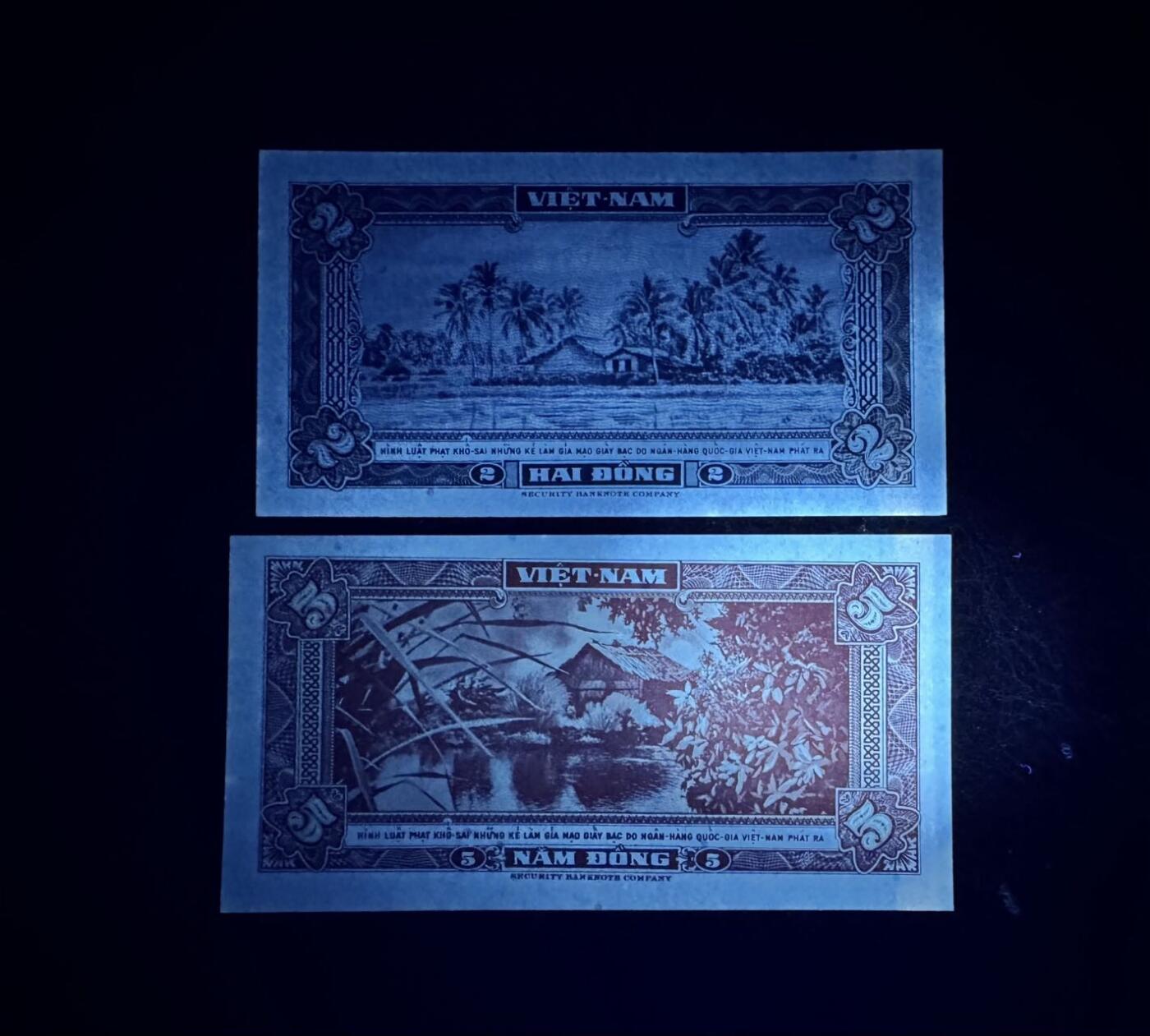 收藏联盟Quantum Auction 第371期拍卖  南越1955年2和5盾 品相UNC- 边缘轻微荧光点和泛黄