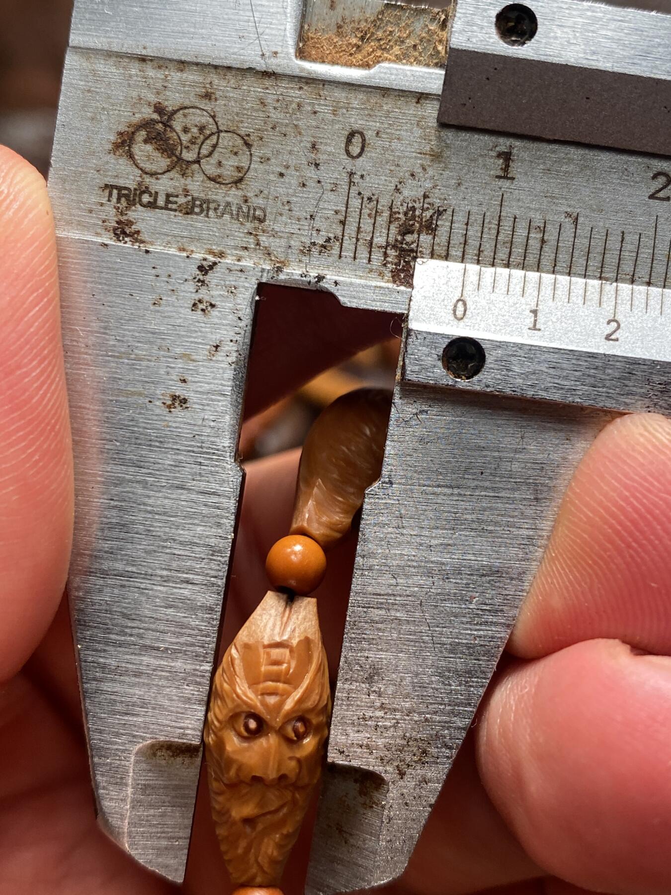 苏工核雕放漏价 福利苏工核雕纯手工微型小尺寸小钟馗手串，个性立体非市场通货，尺寸0.8x1。95喜欢的来