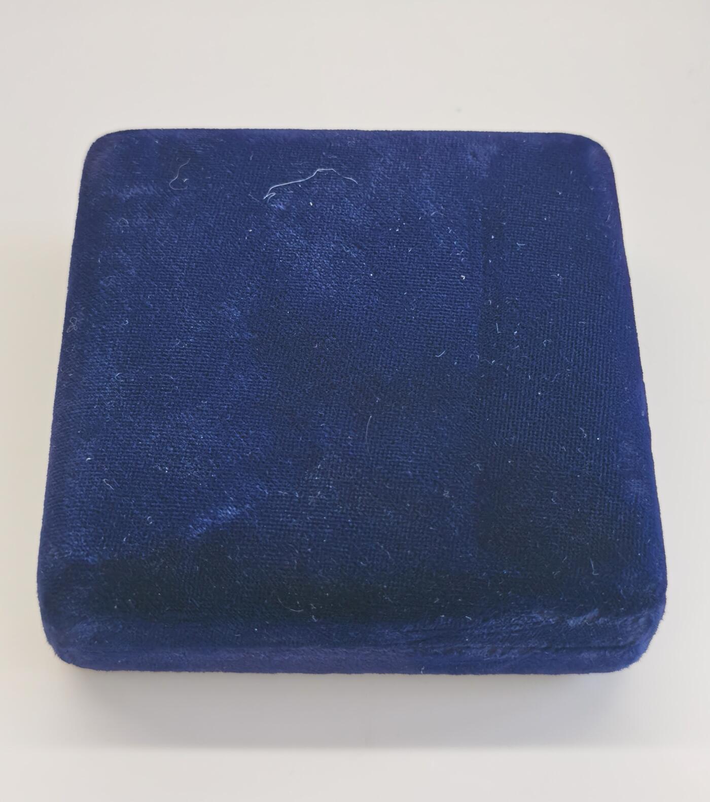 博洋堂“长夏未央”8月精品专场暨第089期（全场包邮） 1986西萨摩亚“康提基”号25塔拉纪念银币，5oz，纯度99.9%，直径65mm。原盒原证（证书号：9545）。1988年克劳斯最具艺术币（Most Artistic Coin）。