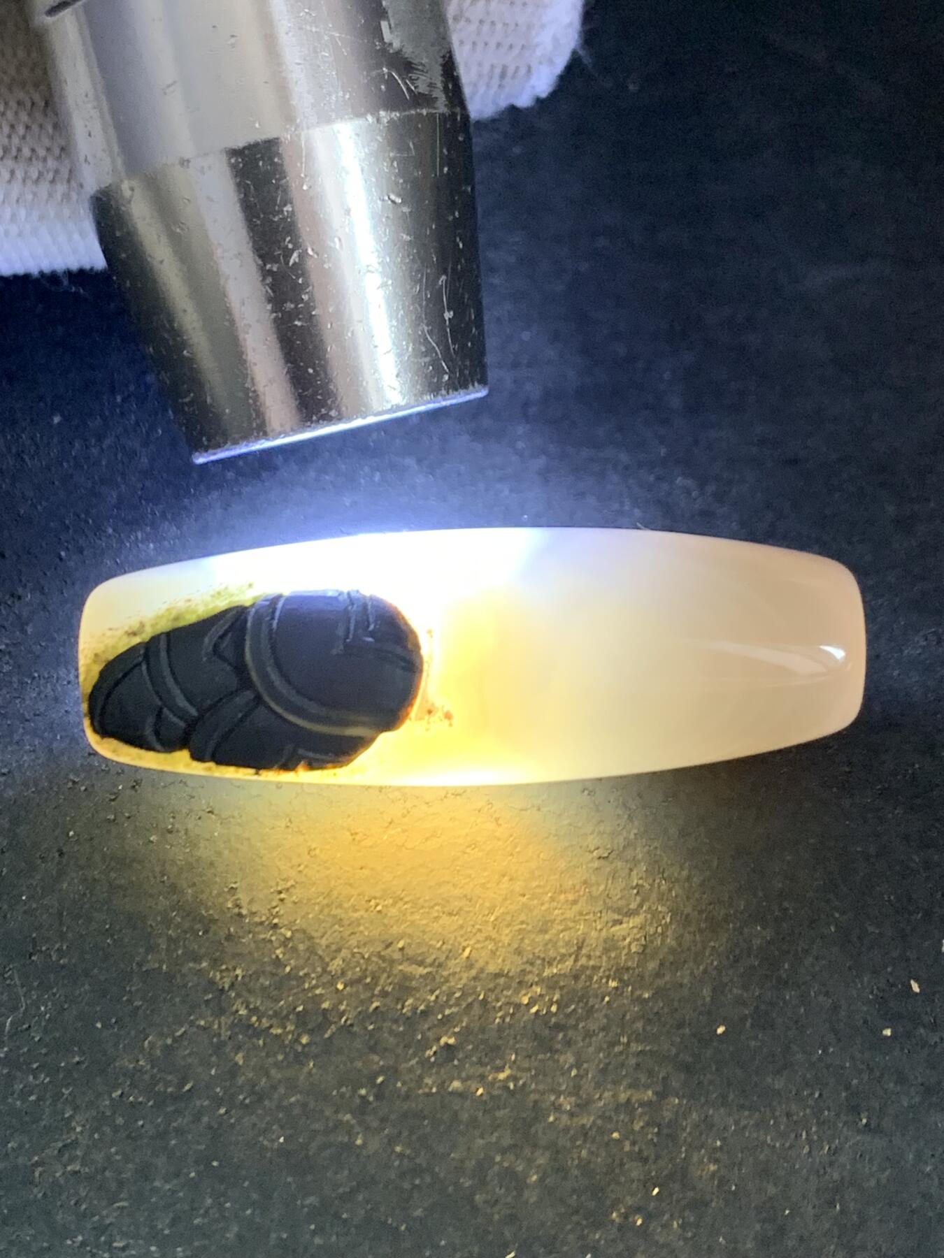 精美亚光缠丝玛瑙手工雕刻钱币桶珠一颗，