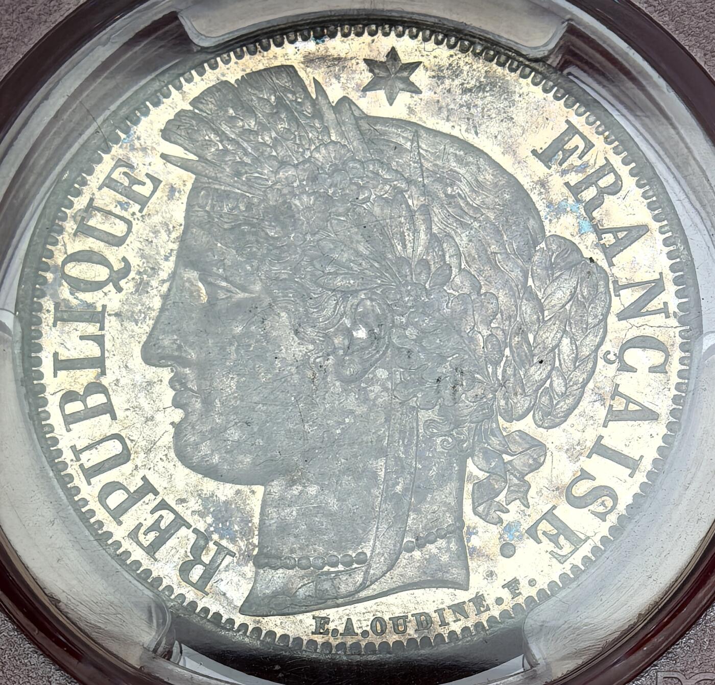 凡希社世界钱币微拍第二百八十二期 1849A法国谷物女神5法郎大银PCGS-MS62，五彩斑斓，侧光下呈现金黄光泽，底板非常漂亮，实物美不胜收的一枚。