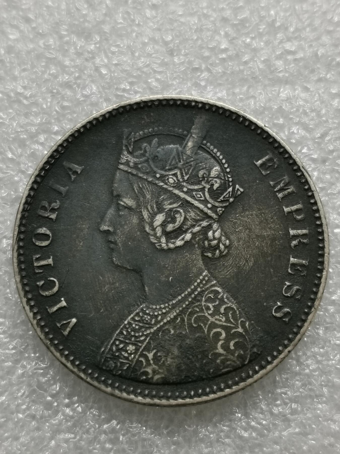 四叶草钱币第4场 散币 银币 英属印度1877年维多利亚1卢比银币