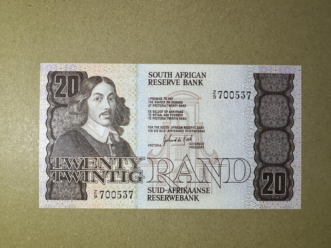 《张总收藏》165期-周日外币超精品 南非20兰特 UNC 1982-1985年 仅背面有一个荧光点 无4