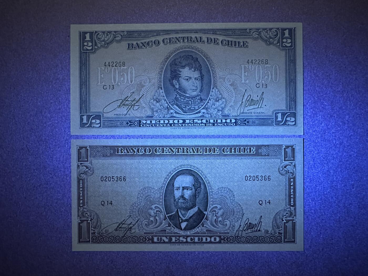 《张总收藏》165期-周日外币超精品 智利1/2、1埃斯库多2张 UNC 1962-1975年老版本