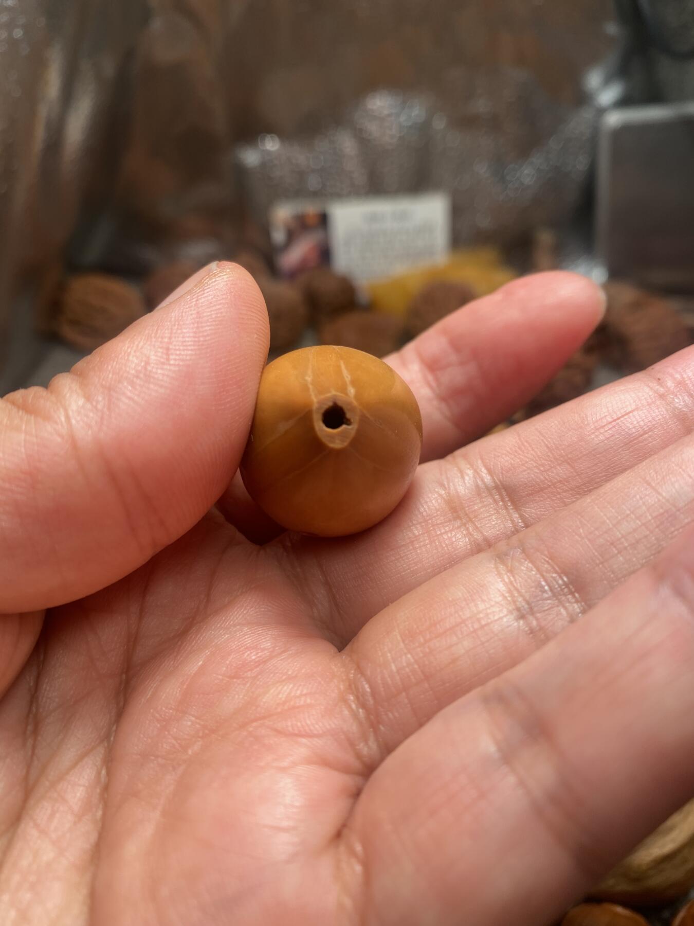 苏工核雕放漏价 福利苏工核雕纯手工三通，核界之天花板级，个性立体非市场通货，尺寸2。36x2.9喜欢的来