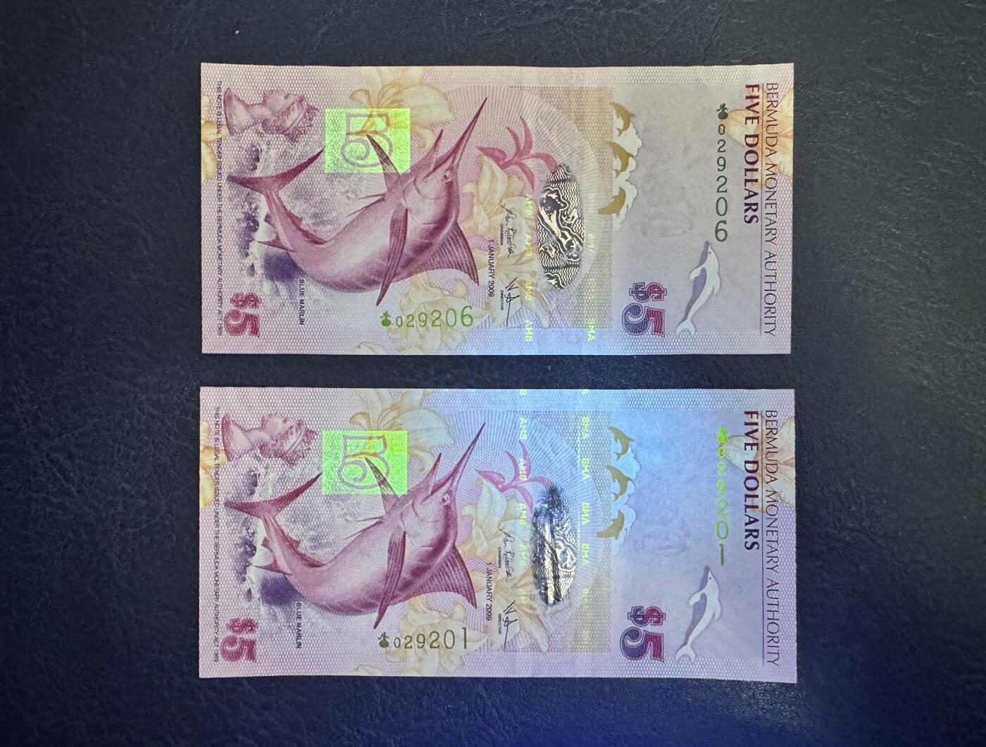收藏联盟Quantum Auction 第372期拍卖  百慕大2009年5元首发洋葱冠两张 品相全新UNC 号码无3457朦胧号