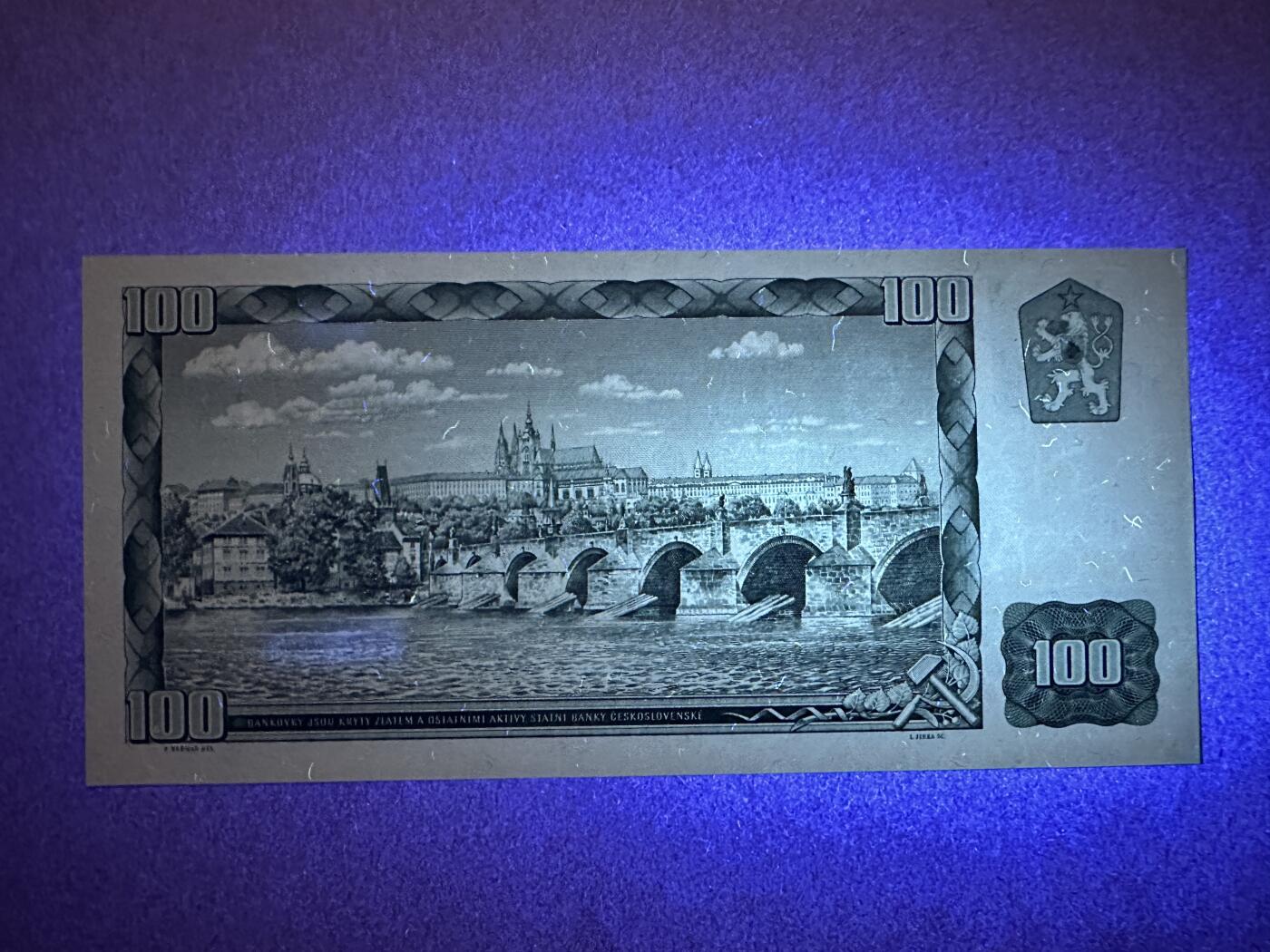 《张总收藏》165期-周日外币超精品 捷克100克朗 UNC 1993年成立第一版纸币 捷斯解体后加盖邮票版 Pick1 无47