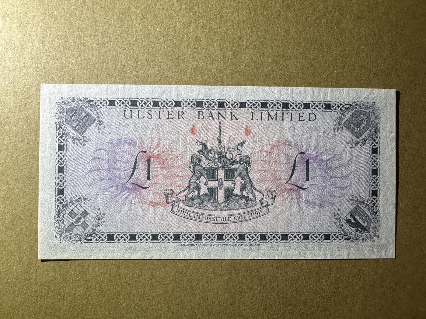 《张总收藏》165期-周日外币超精品 北爱尔兰1镑 UNC 阿尔斯特银行 1976年早期版本 A冠无4
