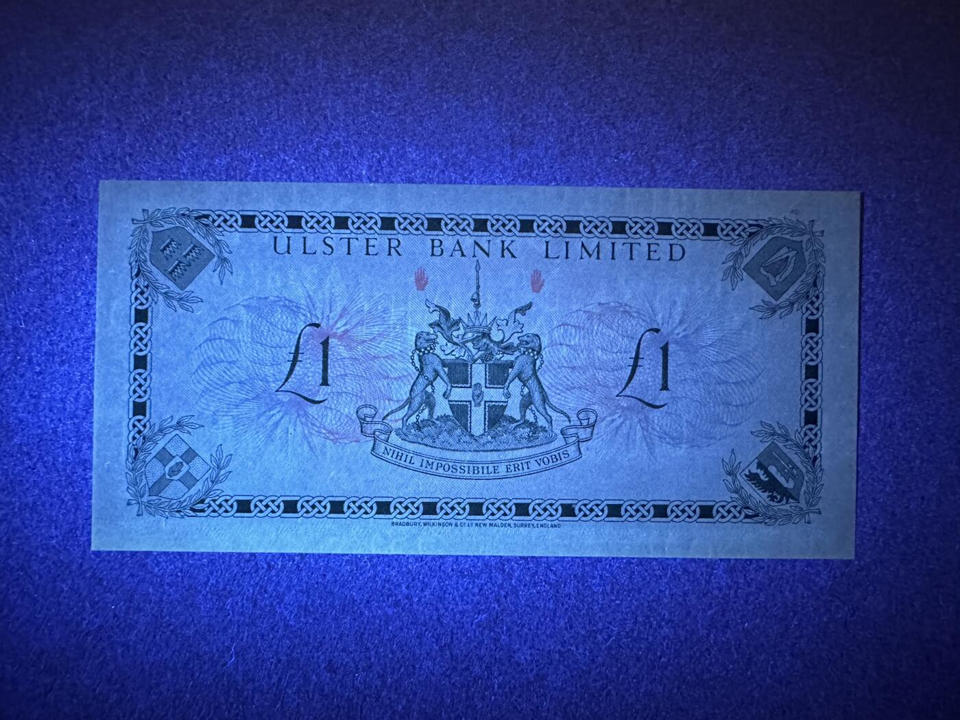 《张总收藏》165期-周日外币超精品 北爱尔兰1镑 UNC 阿尔斯特银行 1976年早期版本 A冠无4