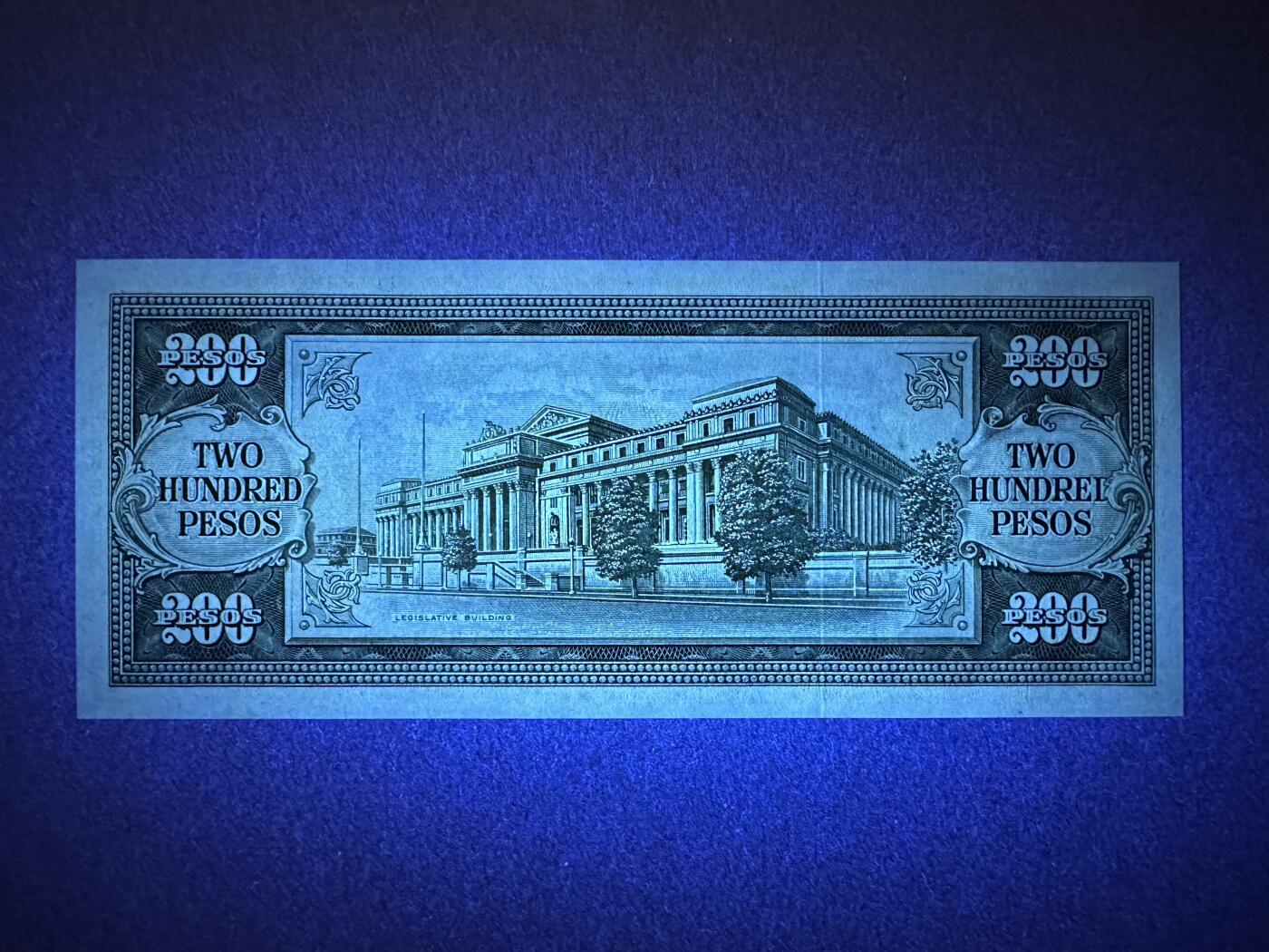 《张总收藏》165期-周日外币超精品 菲律宾200比索 UNC 1949年 A冠无47