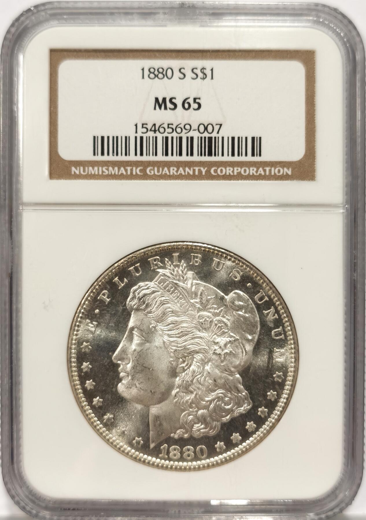 博洋堂“长夏未央”8月精品专场暨第089期（全场包邮） NGC MS65 美国1880年S版摩根大银币，经典老盒，底板初铸镜面感
