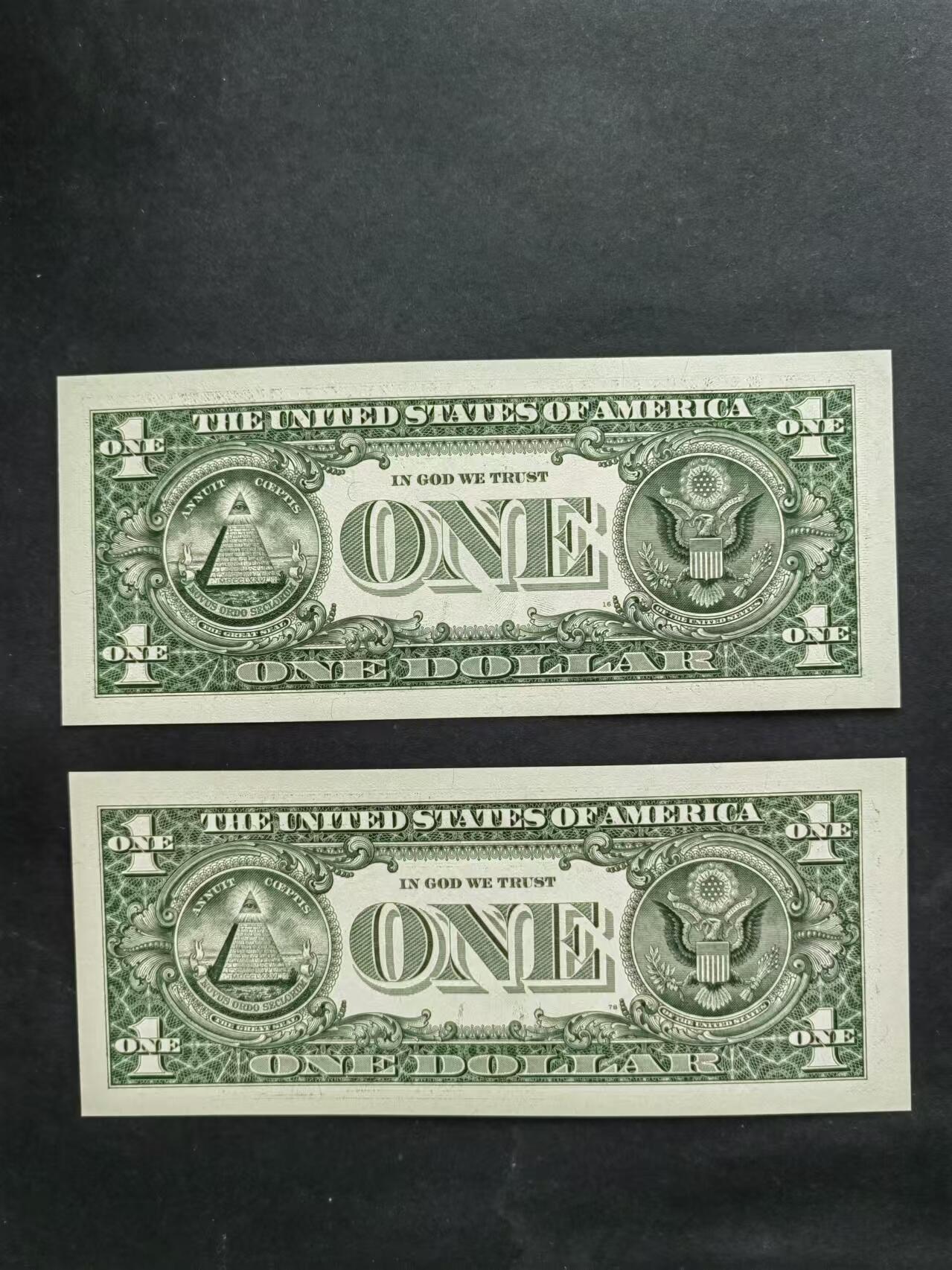 外币专场240831第九场 美国🇺🇸2013年1美元二张，全新品相UNC。