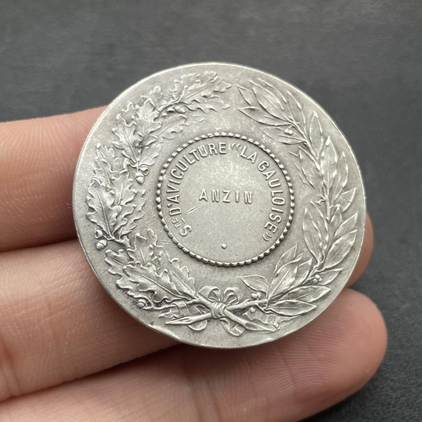 「木头集藏」章牌专场-第46期 Peter～法国昂赞家禽养殖银章  直径：36 mm，19.6 g，边铭：菱形厂标 ARGENT 野猪头银标，少见银章，如图边有微碰