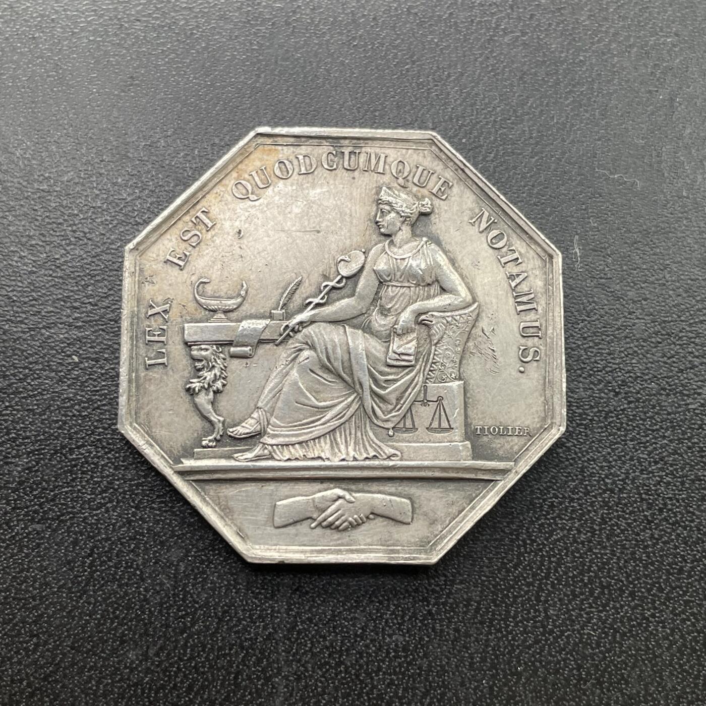 「木头集藏」章牌专场-第46期 法国波尔多公证人银章  直径：34mm，18 g，边铭：手指 ARGENT （1845-1860年）