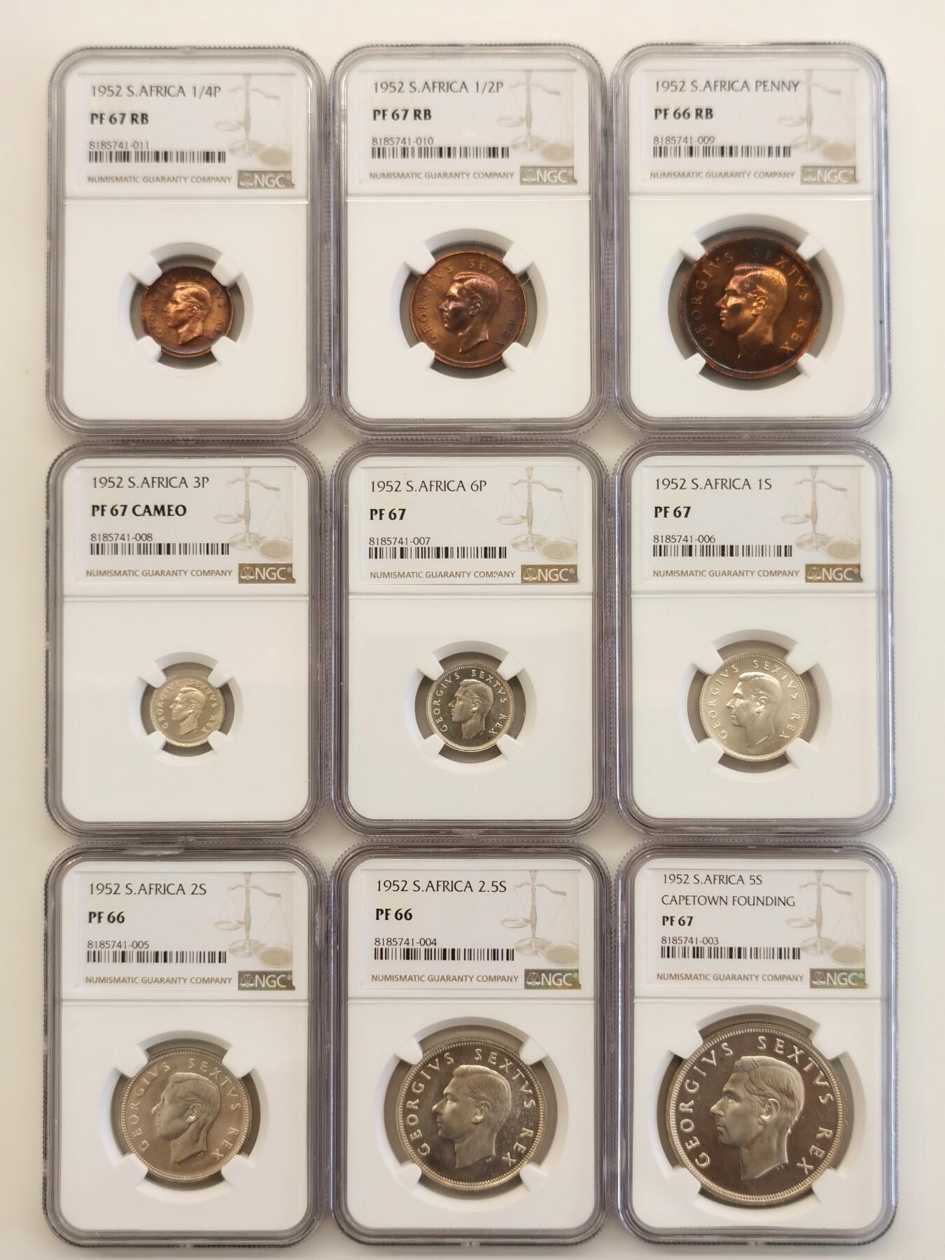 博洋堂“长夏未央”8月精品专场暨第089期（全场包邮） NGC PF66/67 英属南非1952年乔治六世纪念发现开普敦300周年 5先令-1/4便士 精制套币 6银3铜 唯一一枚没用跳羚图案的克朗 背面帆船图案寓意1652年荷兰东印度公司抵达开普半岛的事迹 附带原盒 自藏一步到位 高分一套集齐 67的5先令和67CAM的3便士更是本套硬币的亮点 工艺受限导致此系列很难出CAM状态 参考本月成交的一枚66CAM的3便士为79美元