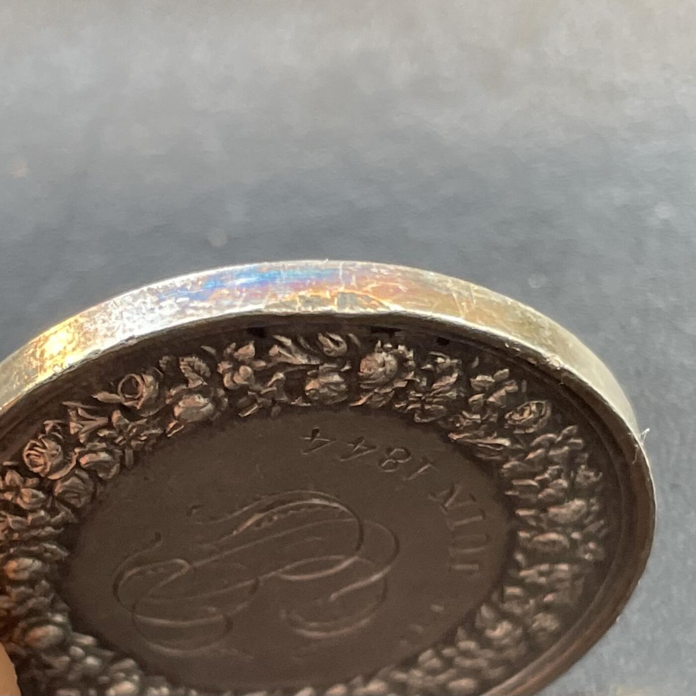 「木头集藏」章牌专场-第46期 1844年法国婚礼银章  直径：33 mm，16.6g，边铭：油灯 （1832-1841年），早期版本，如图边有微碰