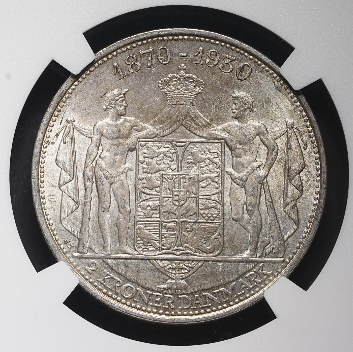 修遠堂世界钱币第三十八期 全场包邮 NGC MS64 1930年丹麦国王60大寿纪念2克朗银币 纸袋灰彩