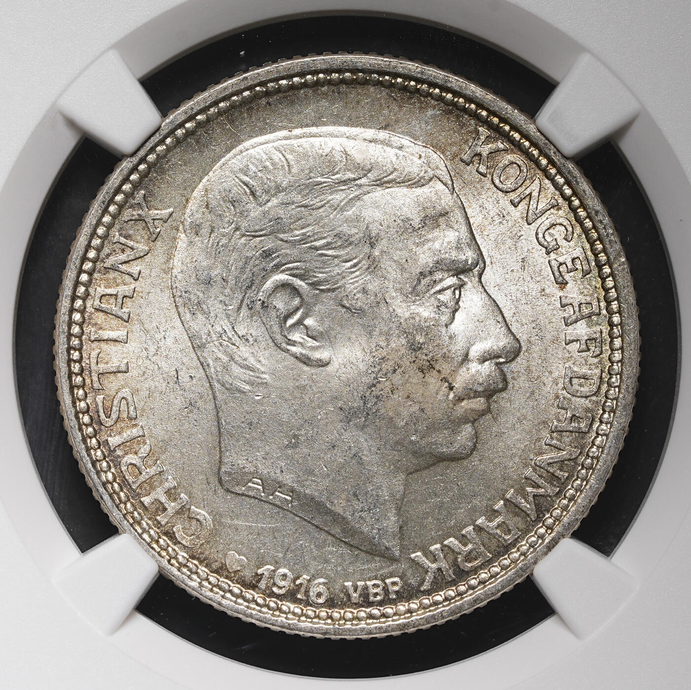 修遠堂世界钱币第三十八期 全场包邮 NGC MS64 1916年丹麦海豚2克朗银币
