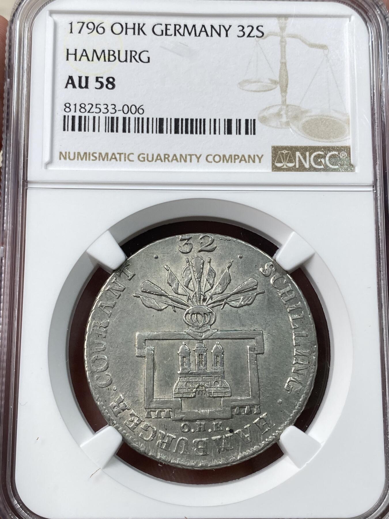 万国钱币拍卖第033期 NGC AU58 1796年德国汉堡自由市双头鹰32S大银币 淡彩原光 18.32g 35mm
