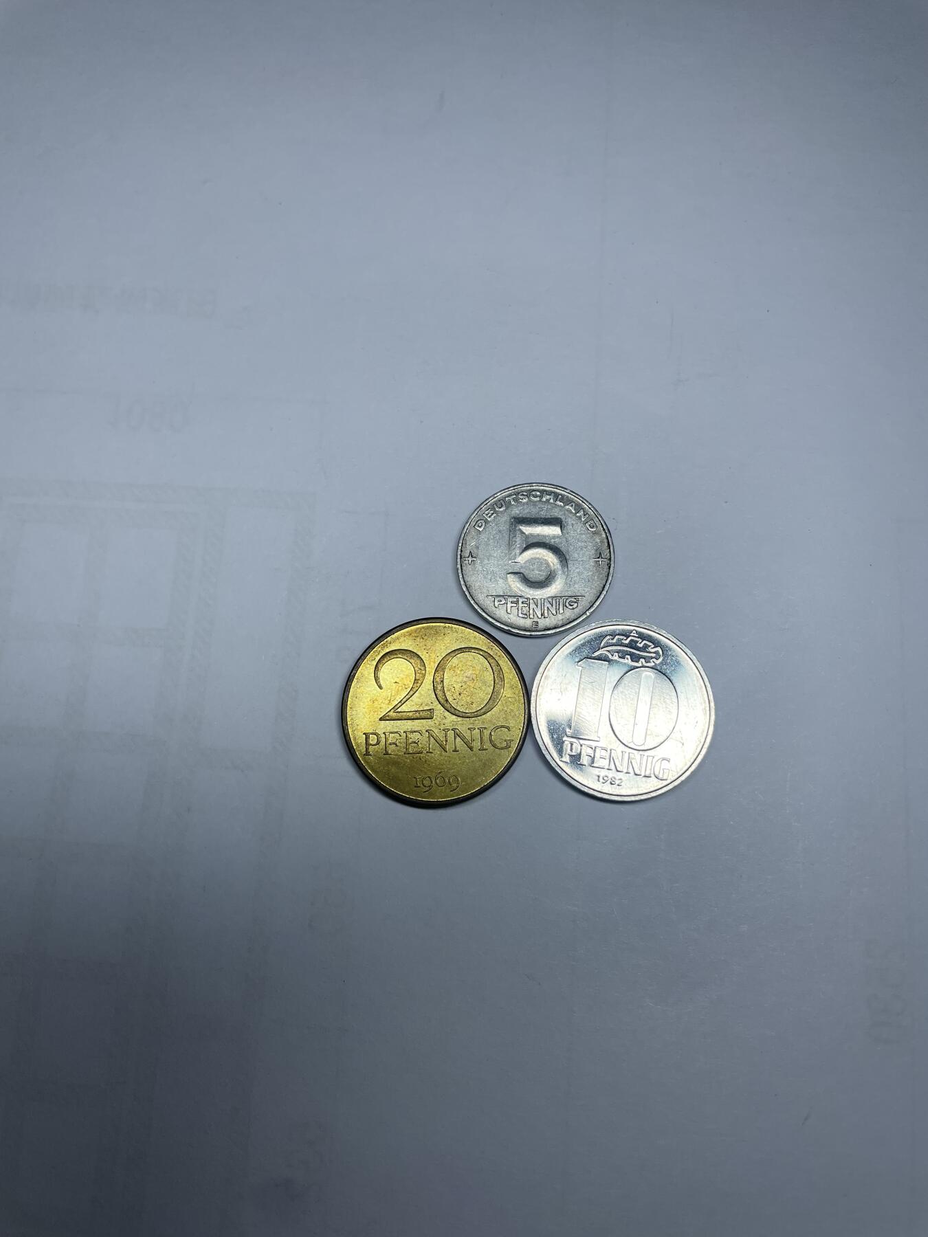 每日一拍，2024年集古藏今外币拍卖第十四期-第3场—（总第133拍），可以寄存60天，满160元包邮。 东德三枚
