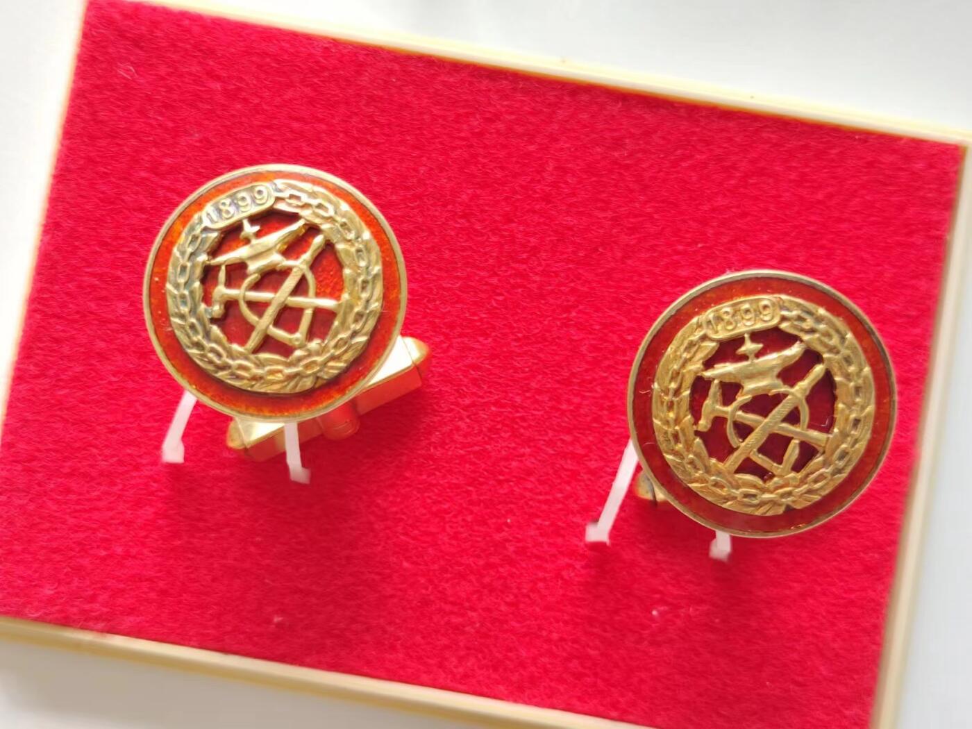 RimeNova韵星2024军品类秋季拍卖会-- RimeNova 2024 Autumn Militaria Sale 芬兰工会赠袖扣一组