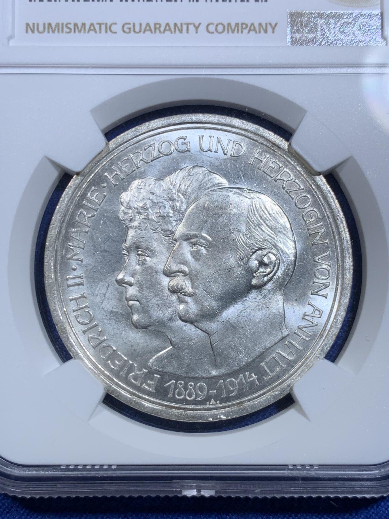 《竞宝斋》第303场   周日，周一 2场连拍 （全场包邮） NGC MS63 德国1914年安哈特德绍，结婚纪念5马克银币，白净转光 MS能保存好的更难得