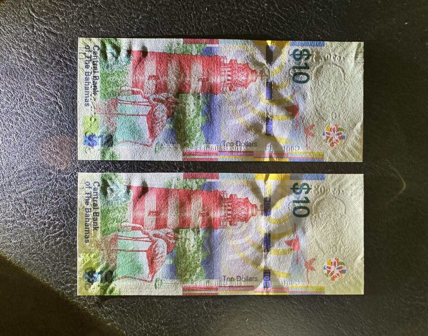 收藏联盟Quantum Auction 第373期拍卖  巴哈马2016年10元首发A冠两张 品相全新UNC 火烈鸟