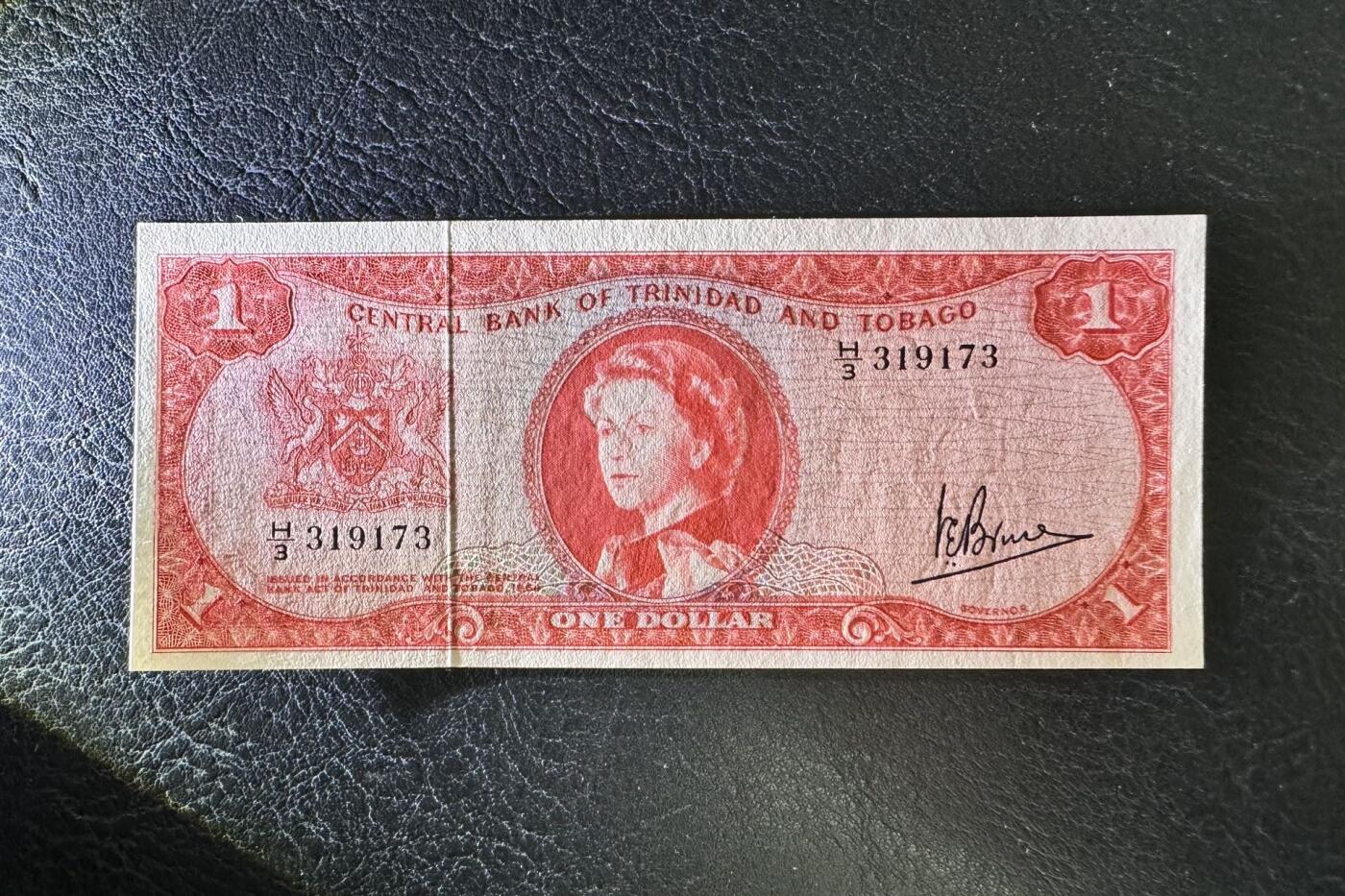 收藏联盟Quantum Auction 第373期拍卖  特立尼达和多巴哥1964年1元 品相全新UNC 号码无4  戎装女王