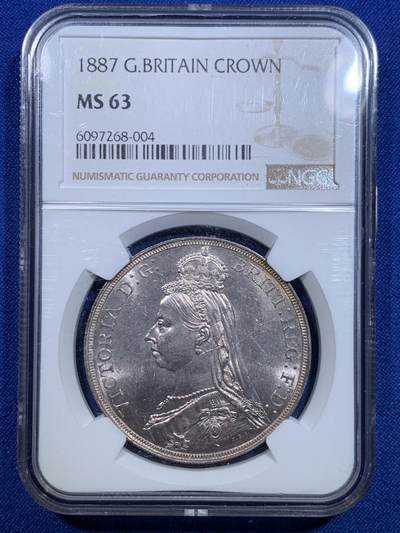 《竞宝斋》第304场   周日，周一 2场连拍 （全场包邮） - NGC MS63 英国1887 维多利亚高冠马剑1克朗大银币 十字光度好