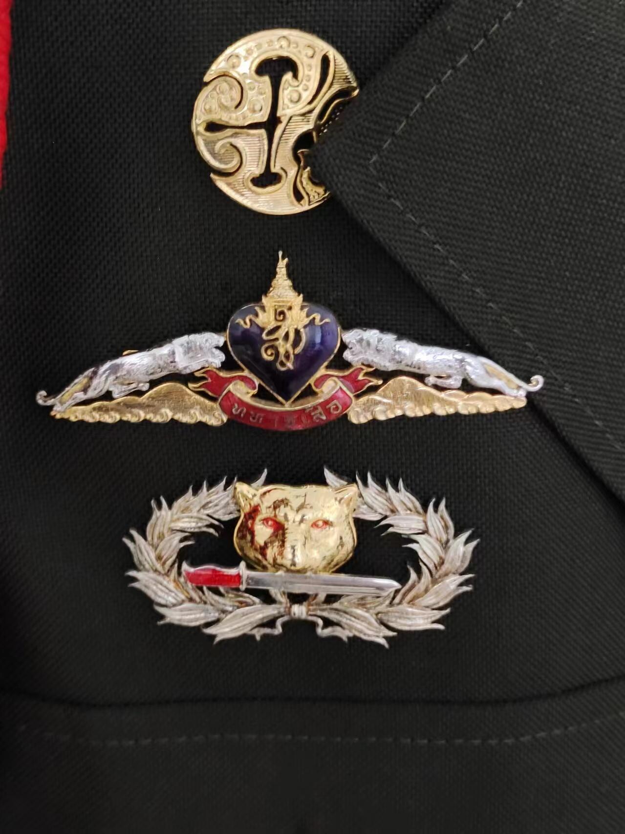RimeNova韵星2024军品类秋季拍卖会-- RimeNova 2024 Autumn Militaria Sale 泰王国陆军总司令Chalermchai上将常服，带所有配饰