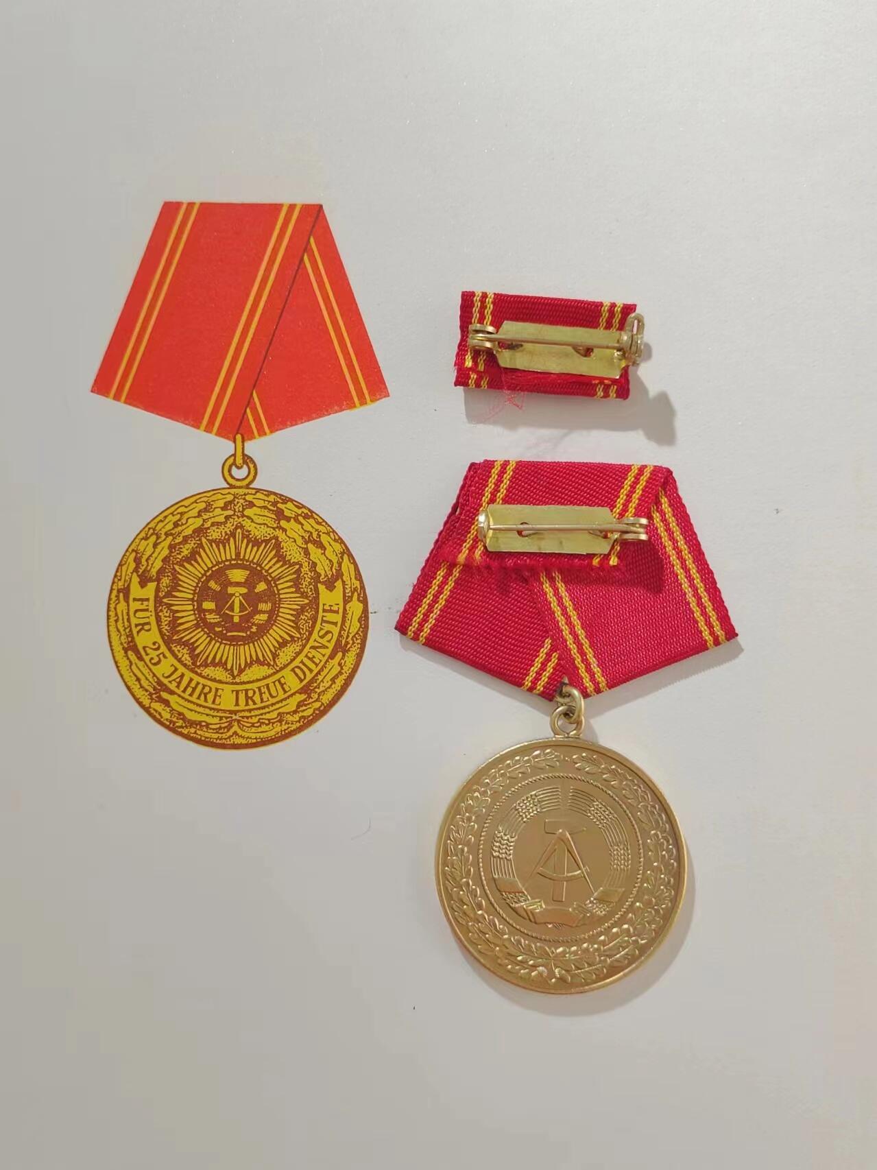 RimeNova韵星2024军品类秋季拍卖会-- RimeNova 2024 Autumn Militaria Sale 德意志民主共和国Heinz Boldt内务部警察金级服役奖章一套