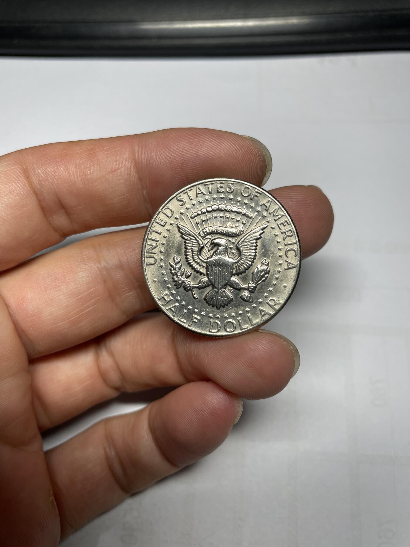 每日一拍，2024年集古藏今外币拍卖第十四期-第4场—（总第134拍），可以寄存60天，满160元包邮。 1984年美国半美元