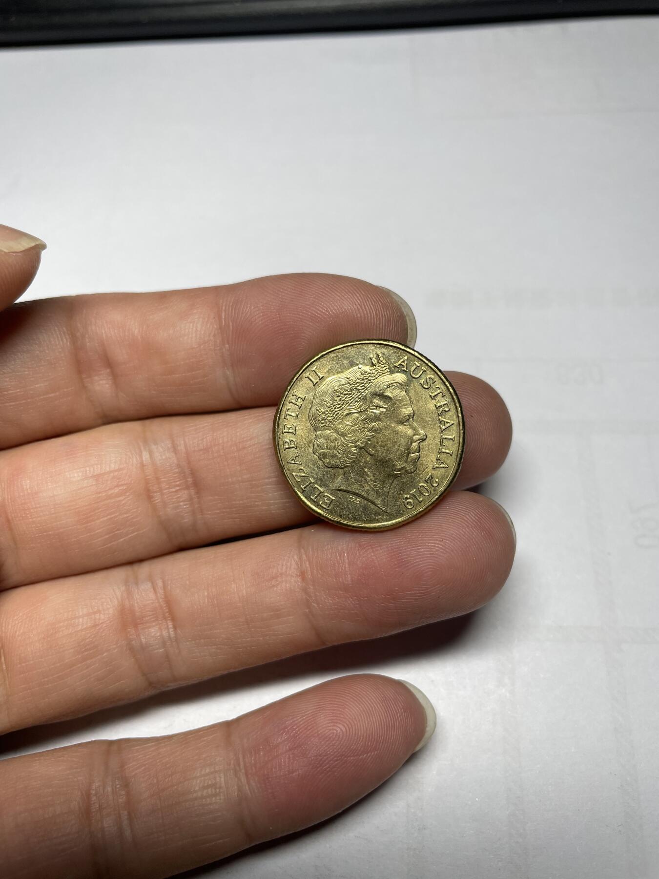 每日一拍，2024年集古藏今外币拍卖第十四期-第4场—（总第134拍），可以寄存60天，满160元包邮。 2019年澳大利亚1元