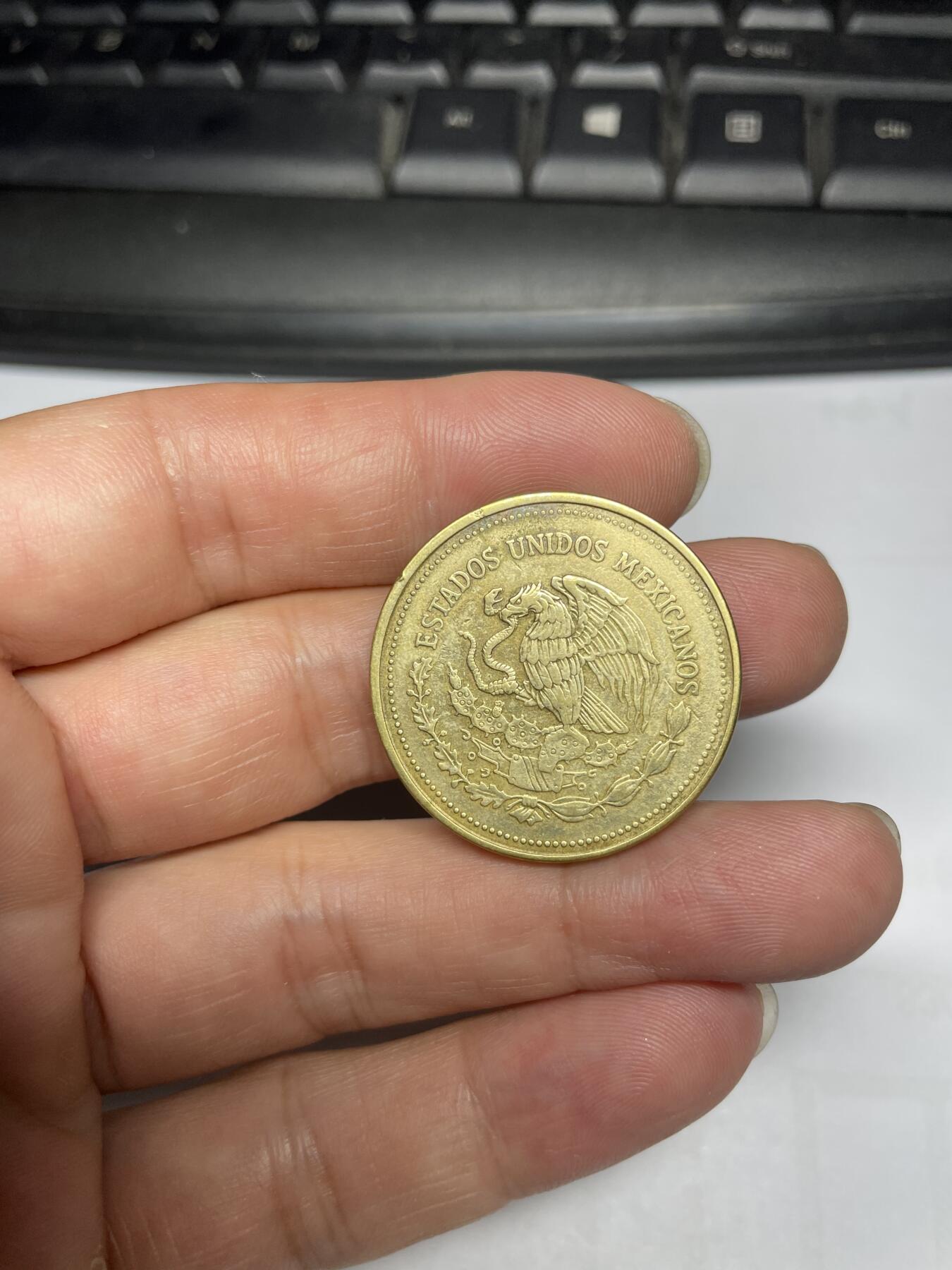 每日一拍，2024年集古藏今外币拍卖第十四期-第4场—（总第134拍），可以寄存60天，满160元包邮。 1988年墨西哥1000比索