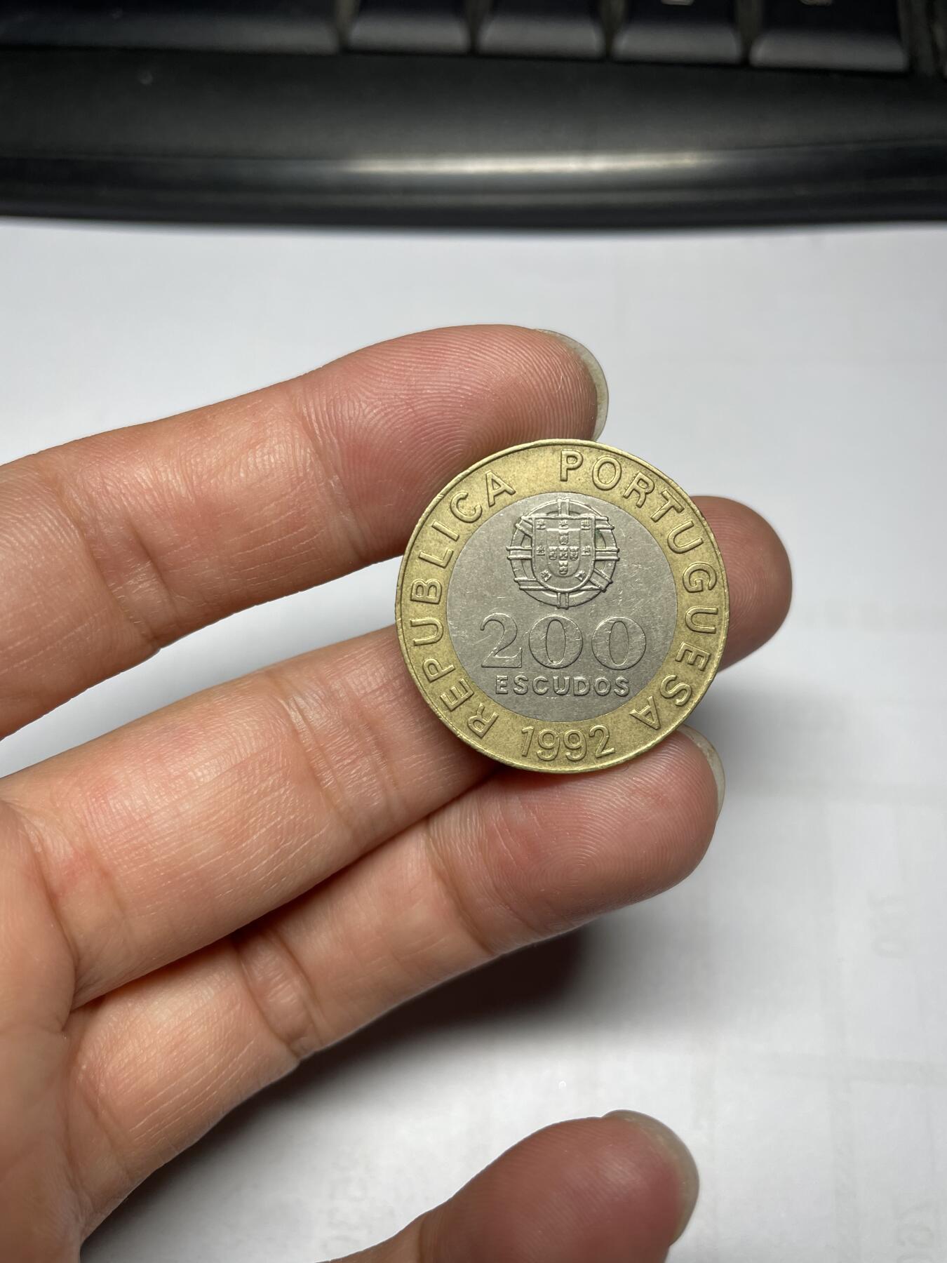 每日一拍，2024年集古藏今外币拍卖第十四期-第4场—（总第134拍），可以寄存60天，满160元包邮。 1992年葡萄牙200埃斯库多