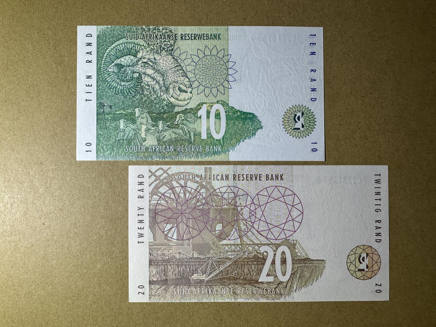 《张总收藏》166期-周日外币精品 南非10、20兰特2张 UNC 1999年 全程无4