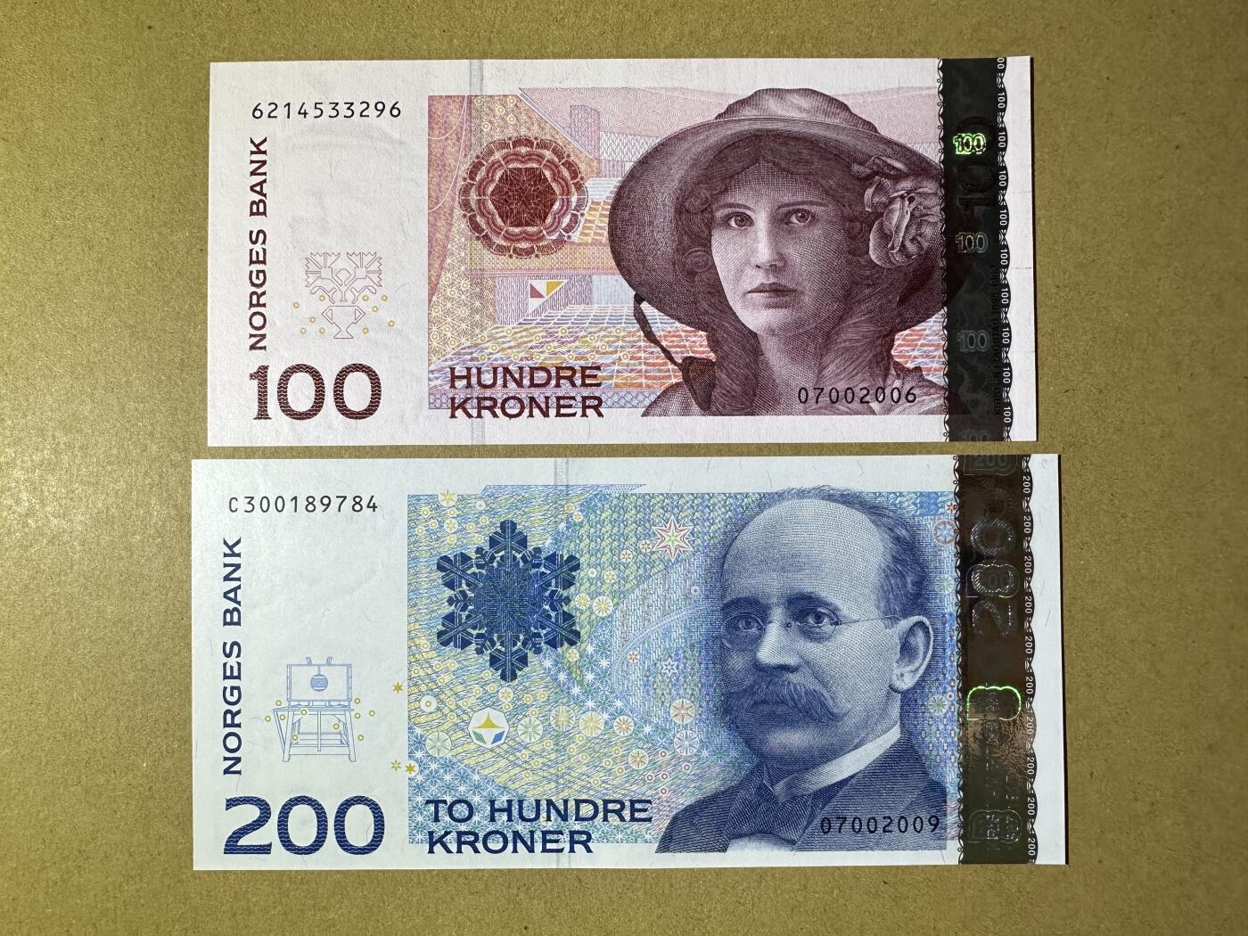 《张总收藏》166期-周日外币精品 挪威100、200克朗2张 UNC