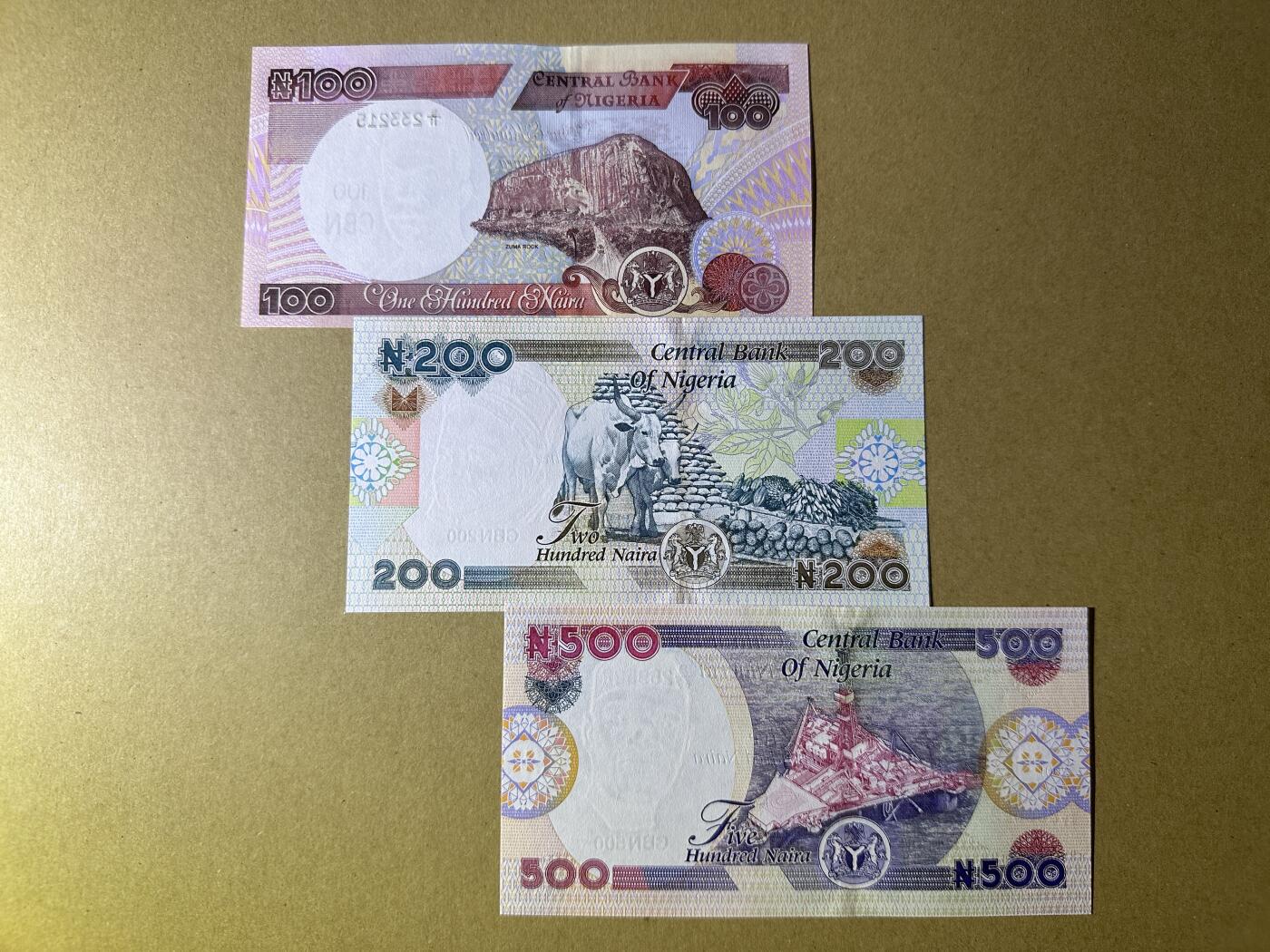 《张总收藏》166期-周日外币精品 尼日利亚100、200、500奈拉3张 UNC 全程无4