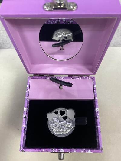 康怡轩钱币【以色列+葡萄牙+库克+澳大利亚+芬兰】第251003期  2019年库克发行摇篮曲系列-小公主5元仿古纪念银币