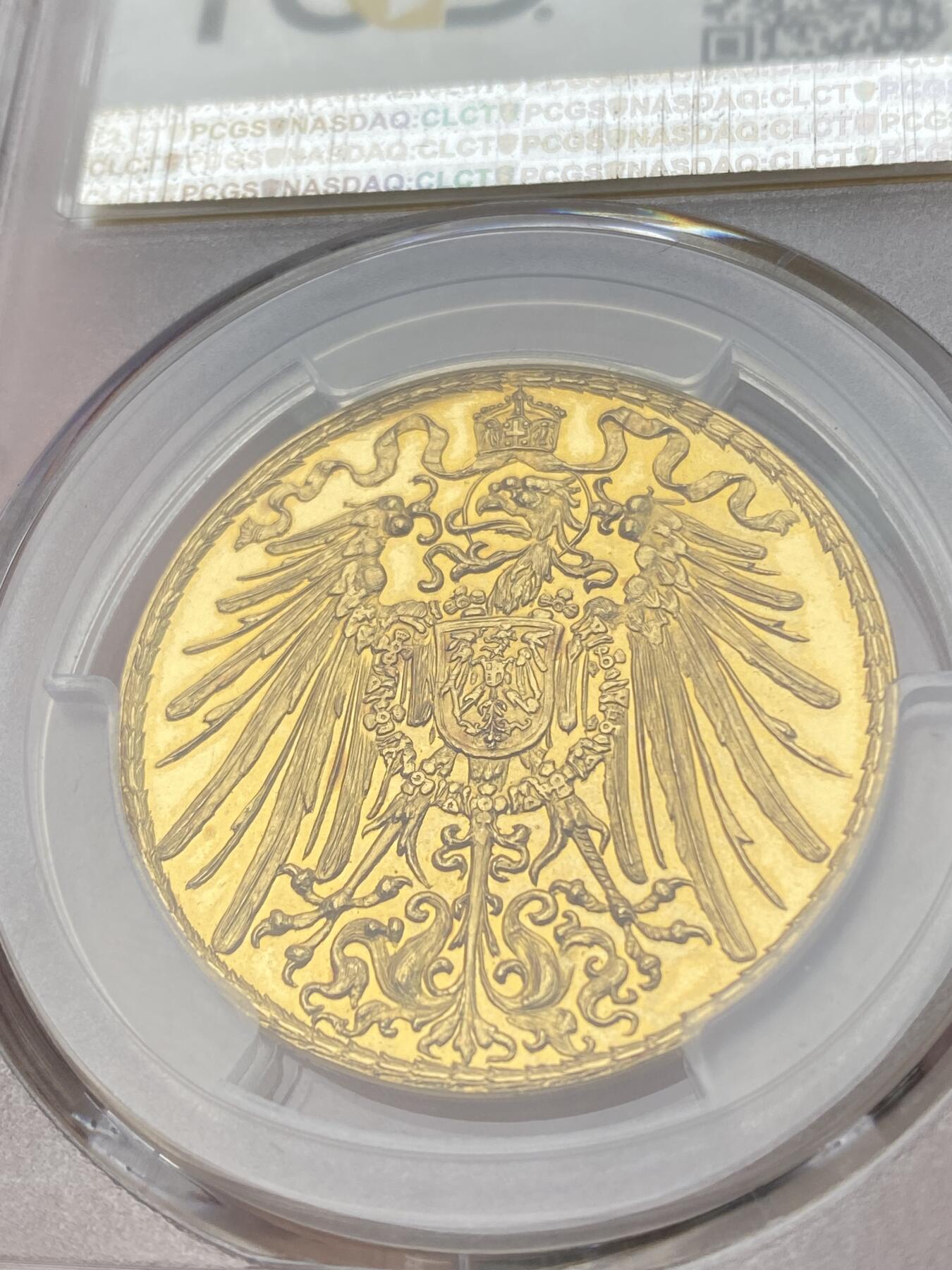 万国钱币拍卖第033期 PCGS SP65 1890年德国柏林联邦射击节纪念大金章，5杜卡特，33MM，16G左右，名誉品种，大尺寸德射金章极其难得，超高浮雕，镜面底板，PC唯一冠军&封面广告章。