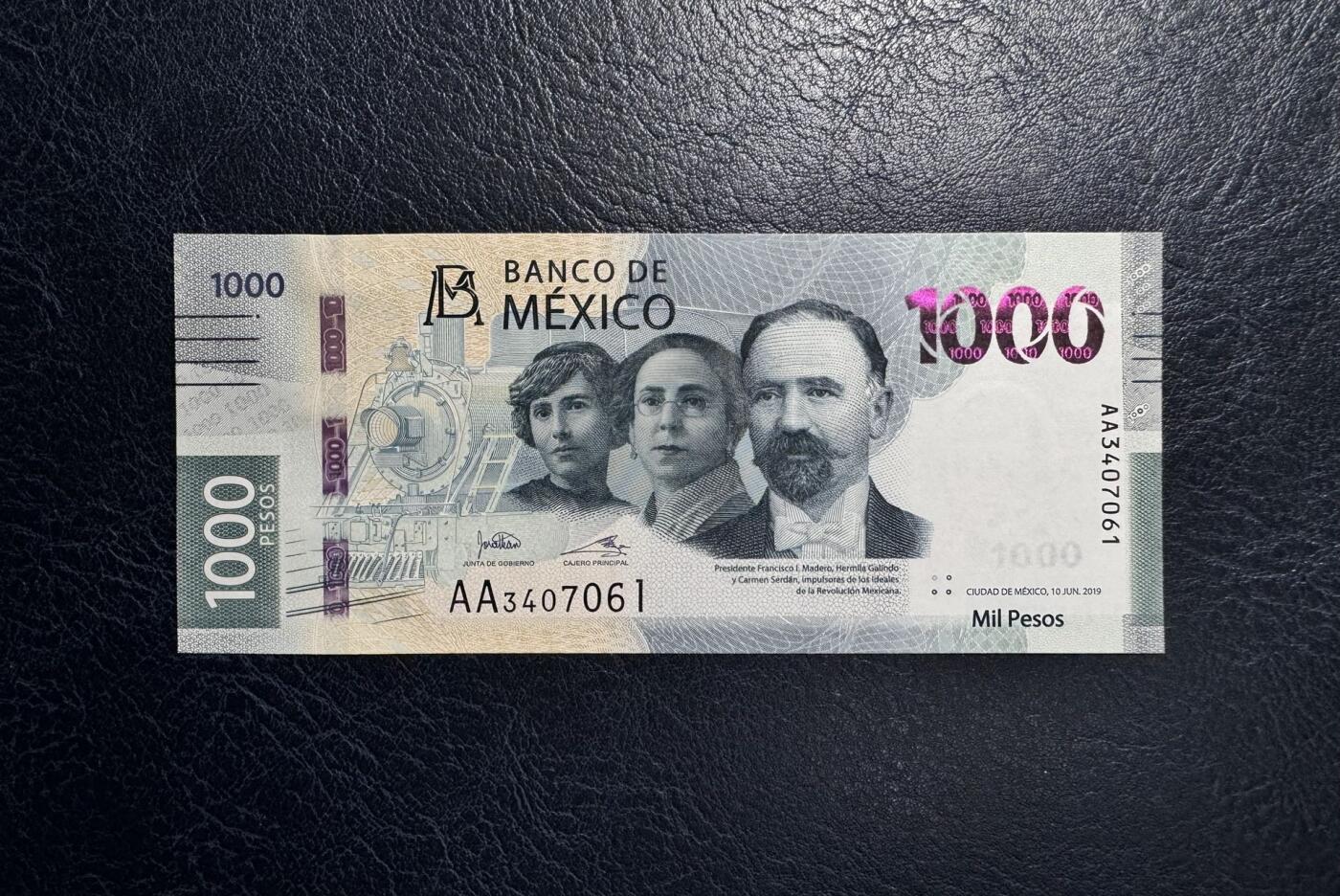 收藏联盟Quantum Auction 第374期拍卖  墨西哥2019年1000比索 品相全新UNC AA首发冠 墨西哥第三十三总统马克罗