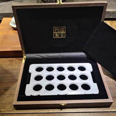 【金钰满堂钱币】拍卖第二十六期 金银币NGC评级币 纪念章 龙钞 - 国宝档案高档熊猫银币可放15枚包装盒