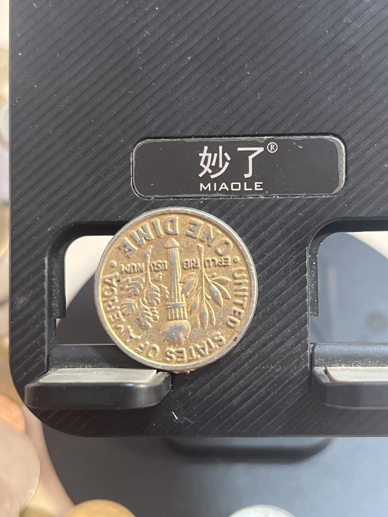 外币 章